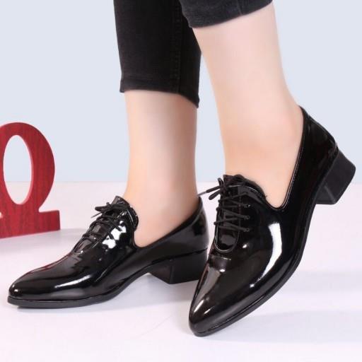 کفش کالج اسپرت بندی ورنی و چرم مات  زنانه پاشنه دار